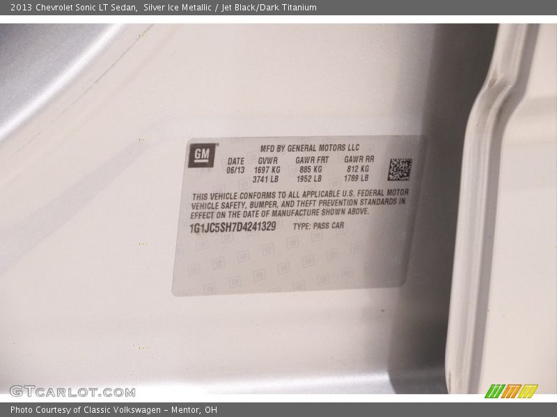 Silver Ice Metallic / Jet Black/Dark Titanium 2013 Chevrolet Sonic LT Sedan