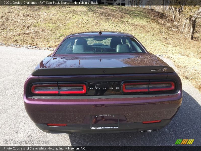 Hellraisin / Black 2021 Dodge Challenger R/T Scat Pack Shaker