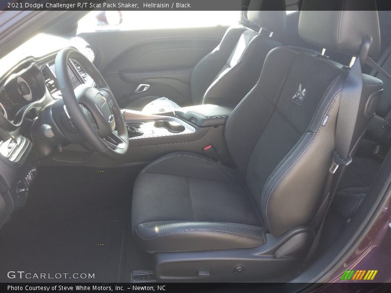 Hellraisin / Black 2021 Dodge Challenger R/T Scat Pack Shaker