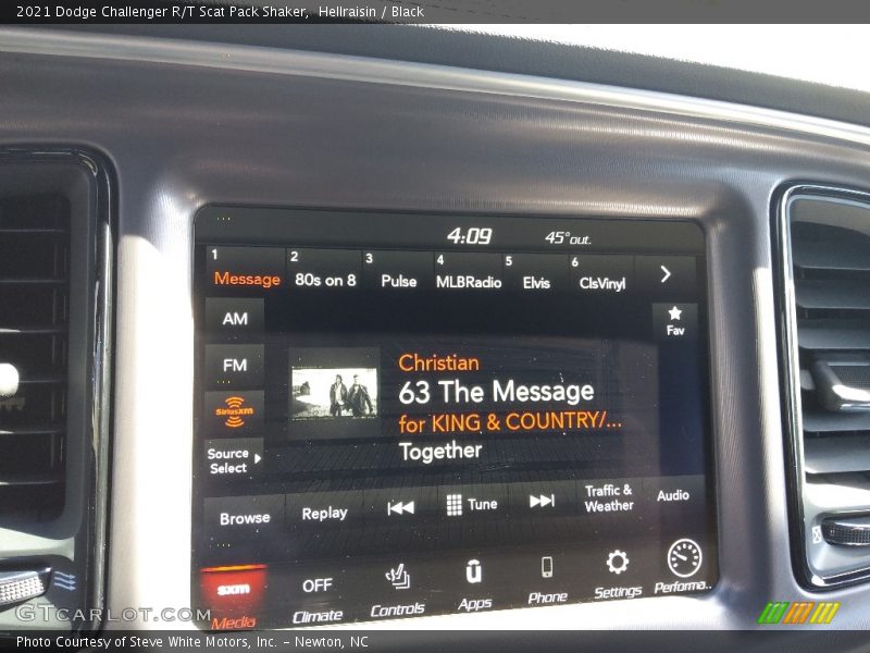 Hellraisin / Black 2021 Dodge Challenger R/T Scat Pack Shaker