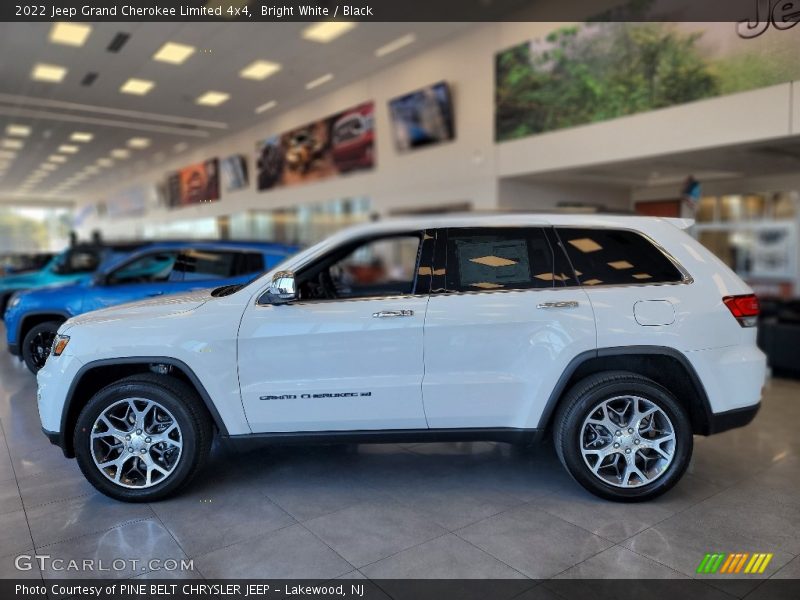 Bright White / Black 2022 Jeep Grand Cherokee Limited 4x4