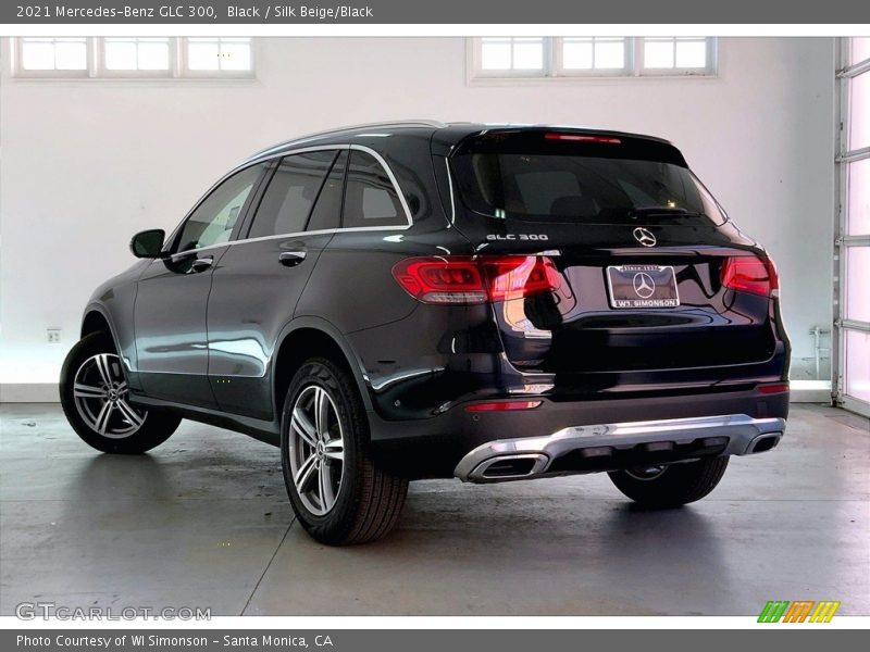 Black / Silk Beige/Black 2021 Mercedes-Benz GLC 300