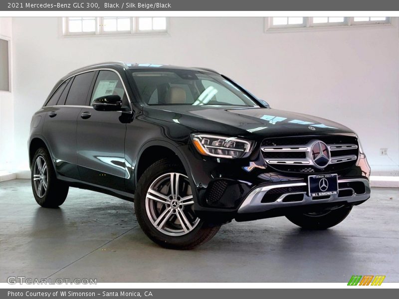 Black / Silk Beige/Black 2021 Mercedes-Benz GLC 300