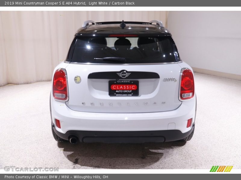 Light White / Carbon Black 2019 Mini Countryman Cooper S E All4 Hybrid