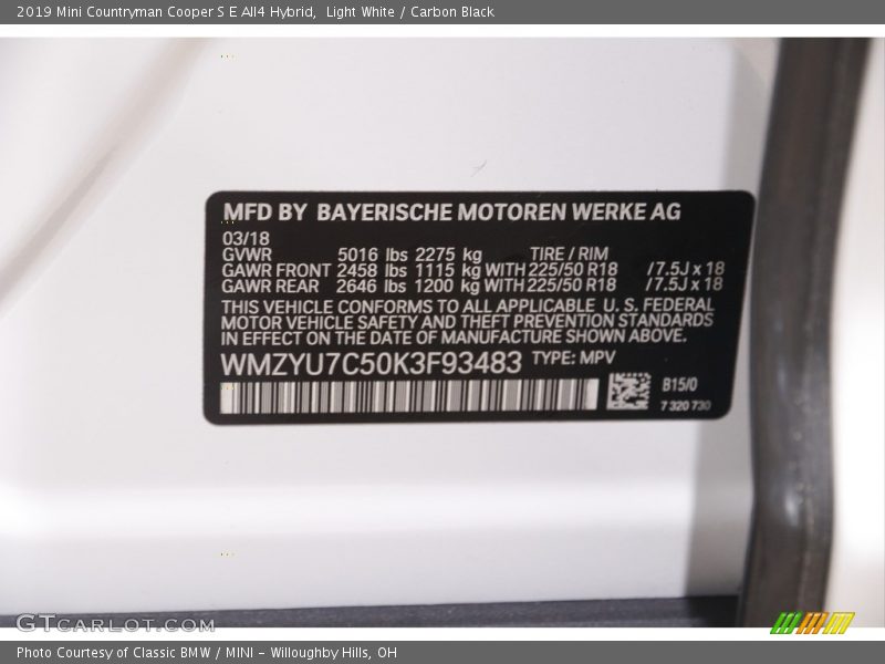 Light White / Carbon Black 2019 Mini Countryman Cooper S E All4 Hybrid