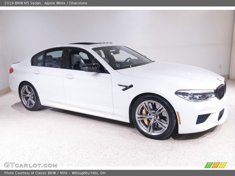  2019 M5 Sedan Alpine White