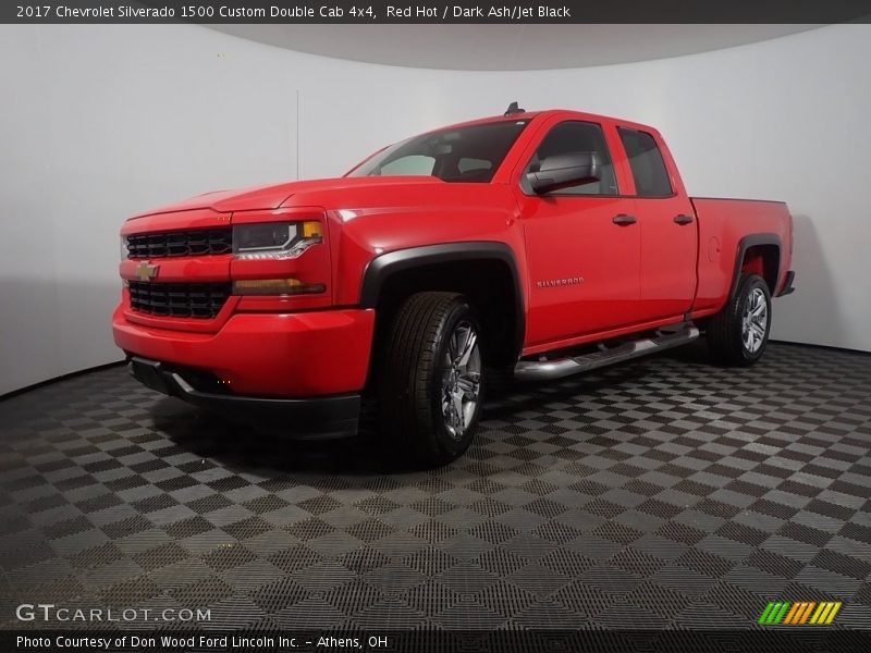 Red Hot / Dark Ash/Jet Black 2017 Chevrolet Silverado 1500 Custom Double Cab 4x4