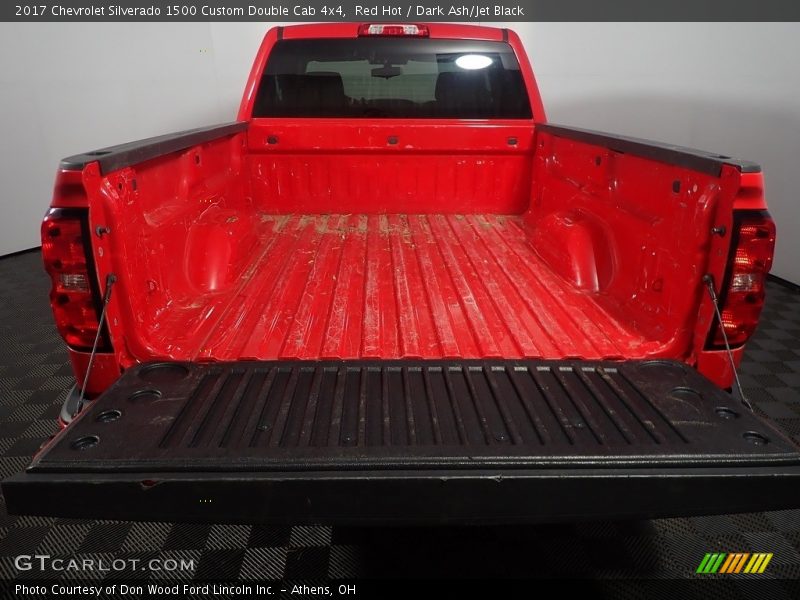Red Hot / Dark Ash/Jet Black 2017 Chevrolet Silverado 1500 Custom Double Cab 4x4