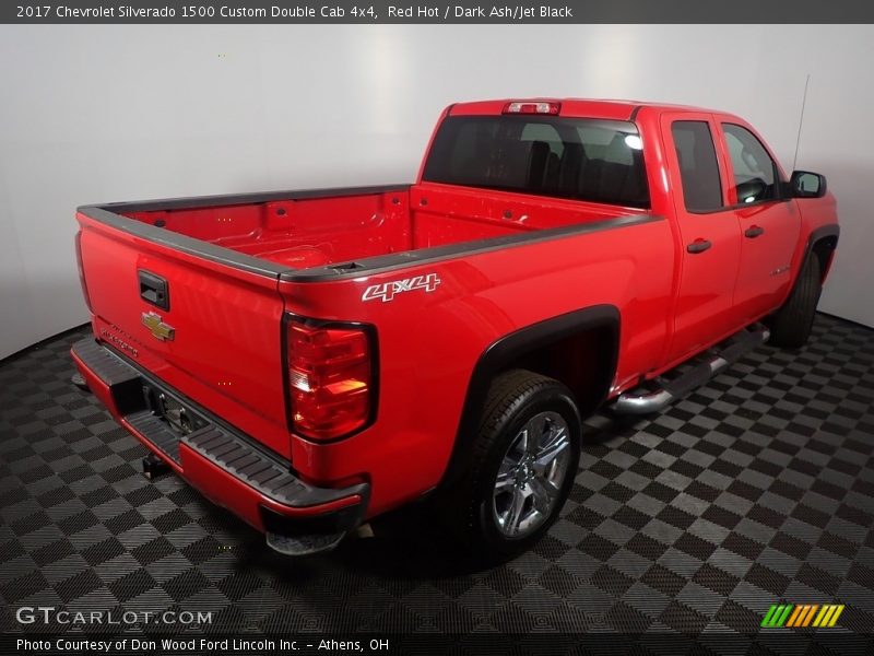 Red Hot / Dark Ash/Jet Black 2017 Chevrolet Silverado 1500 Custom Double Cab 4x4