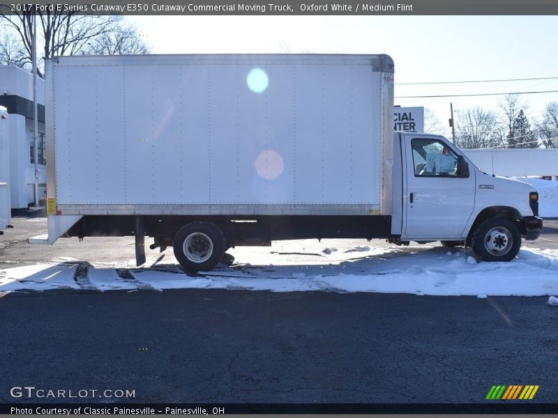 Oxford White / Medium Flint 2017 Ford E Series Cutaway E350 Cutaway Commercial Moving Truck