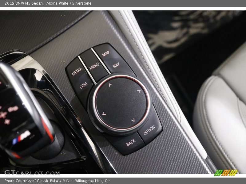 Alpine White / Silverstone 2019 BMW M5 Sedan