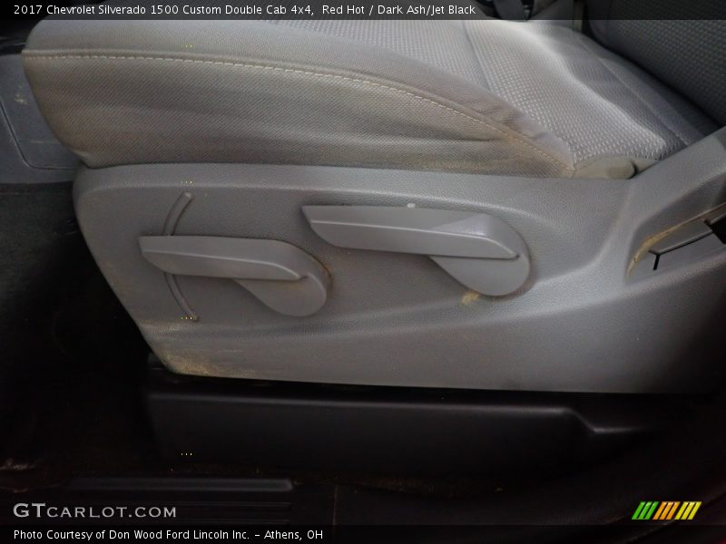 Red Hot / Dark Ash/Jet Black 2017 Chevrolet Silverado 1500 Custom Double Cab 4x4