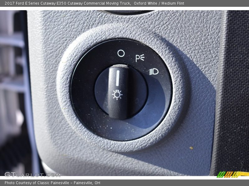 Oxford White / Medium Flint 2017 Ford E Series Cutaway E350 Cutaway Commercial Moving Truck