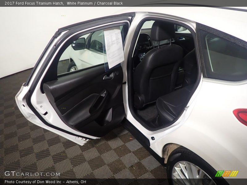White Platinum / Charcoal Black 2017 Ford Focus Titanium Hatch