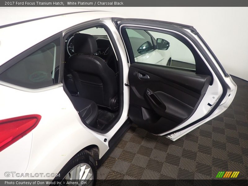 White Platinum / Charcoal Black 2017 Ford Focus Titanium Hatch