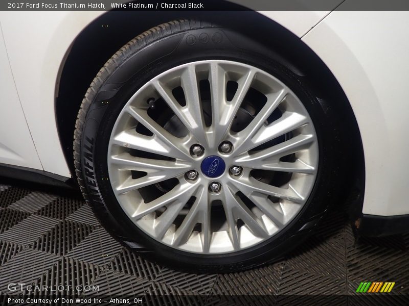 White Platinum / Charcoal Black 2017 Ford Focus Titanium Hatch