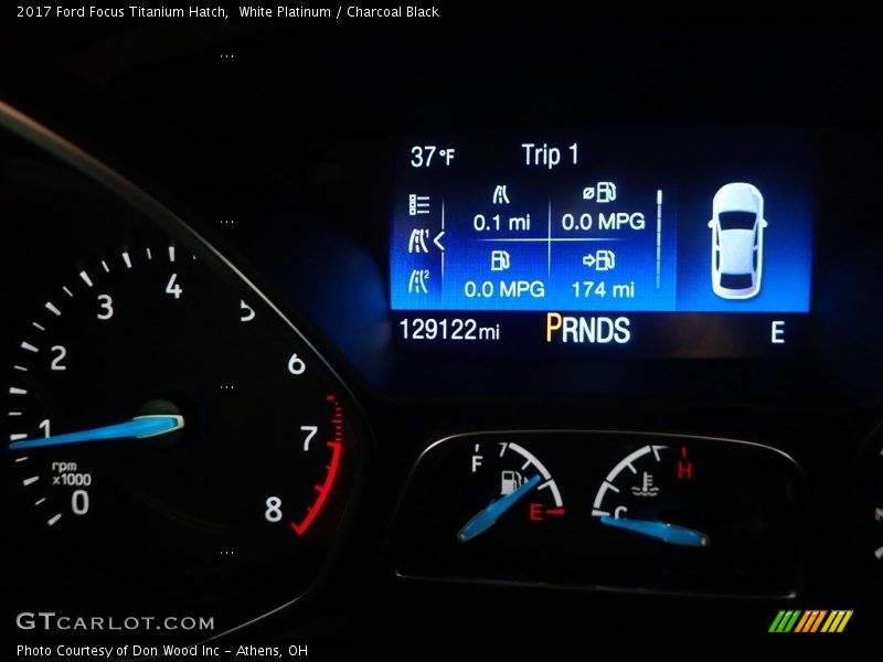 White Platinum / Charcoal Black 2017 Ford Focus Titanium Hatch