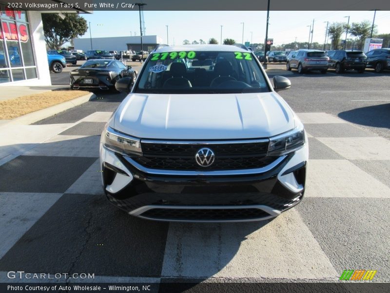 Pure White / Gray 2022 Volkswagen Taos S