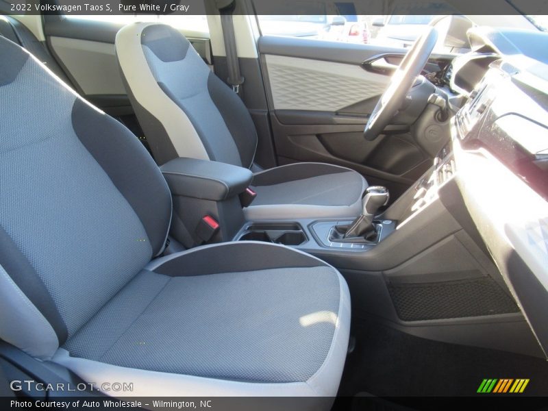 Pure White / Gray 2022 Volkswagen Taos S