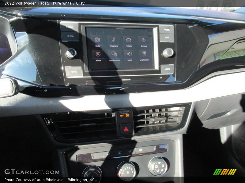 Pure White / Gray 2022 Volkswagen Taos S