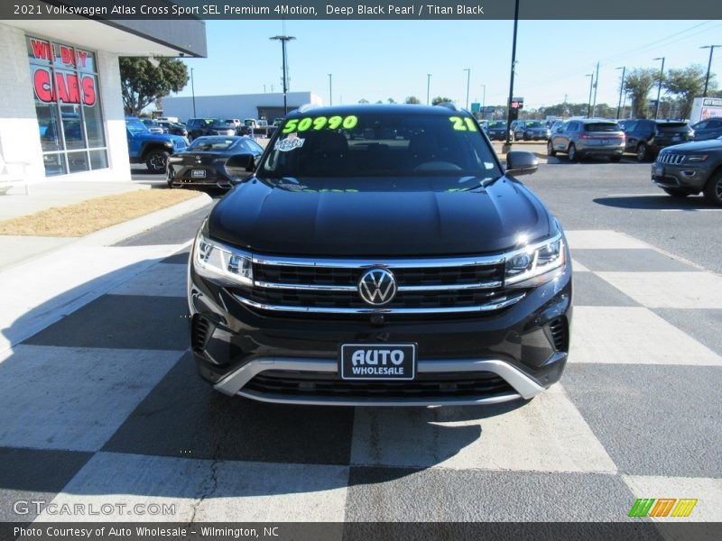 Deep Black Pearl / Titan Black 2021 Volkswagen Atlas Cross Sport SEL Premium 4Motion