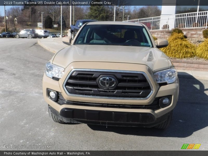 Quicksand / Cement Gray 2019 Toyota Tacoma SR5 Double Cab 4x4