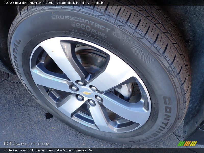Mosaic Black Metallic / Jet Black 2020 Chevrolet Traverse LT AWD