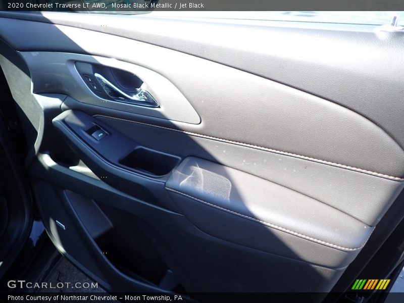 Mosaic Black Metallic / Jet Black 2020 Chevrolet Traverse LT AWD