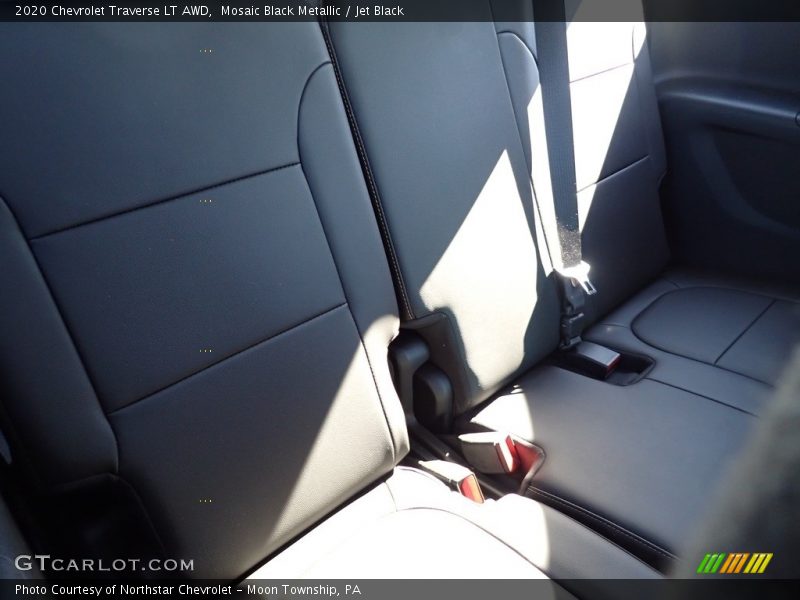 Mosaic Black Metallic / Jet Black 2020 Chevrolet Traverse LT AWD