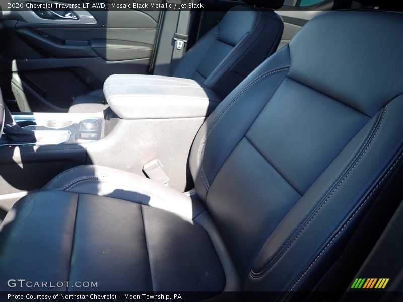 Mosaic Black Metallic / Jet Black 2020 Chevrolet Traverse LT AWD