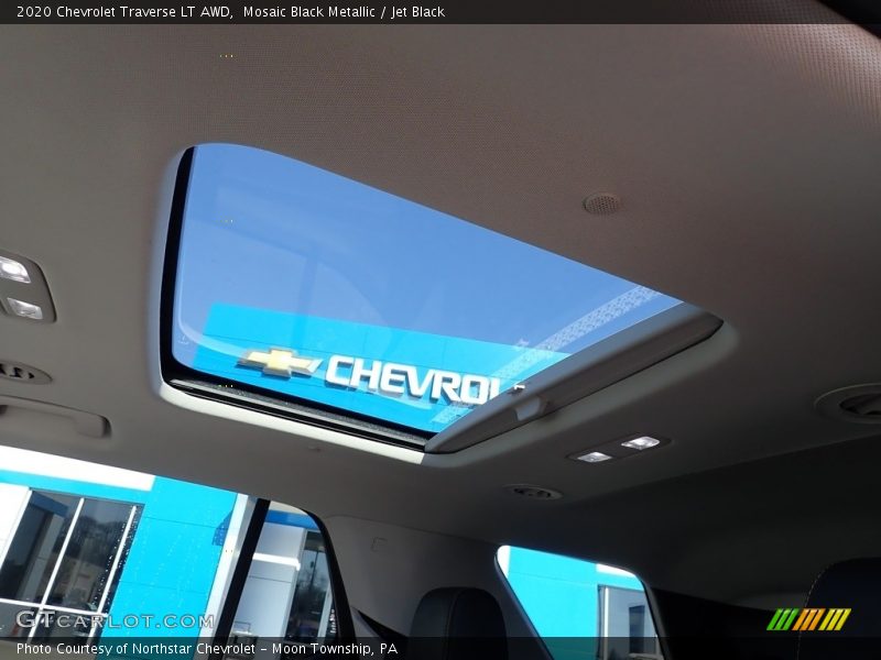 Mosaic Black Metallic / Jet Black 2020 Chevrolet Traverse LT AWD