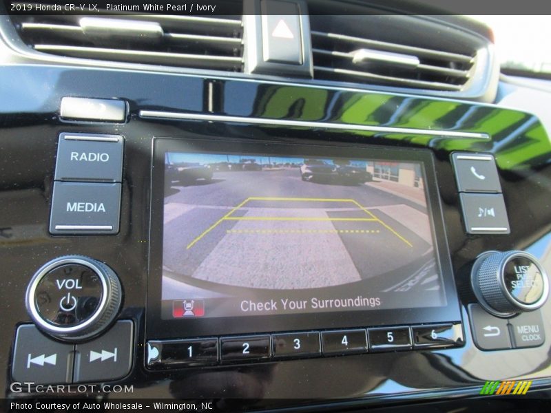 Platinum White Pearl / Ivory 2019 Honda CR-V LX