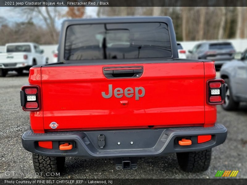 Firecracker Red / Black 2021 Jeep Gladiator Mojave 4x4