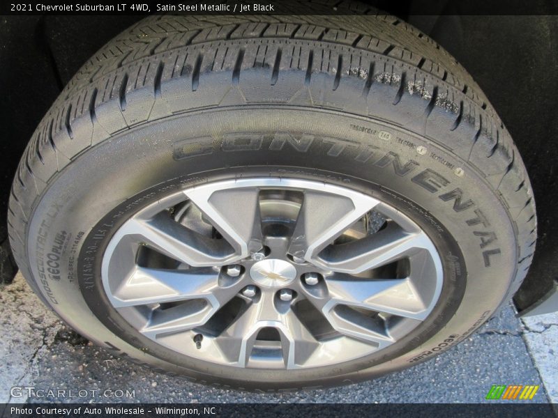 Satin Steel Metallic / Jet Black 2021 Chevrolet Suburban LT 4WD