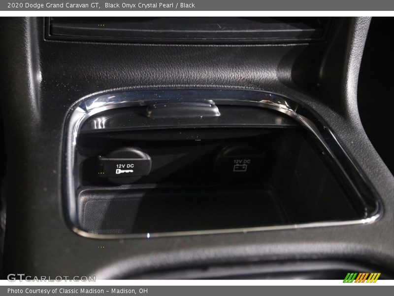Black Onyx Crystal Pearl / Black 2020 Dodge Grand Caravan GT