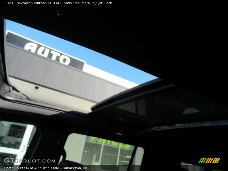 Satin Steel Metallic / Jet Black 2021 Chevrolet Suburban LT 4WD