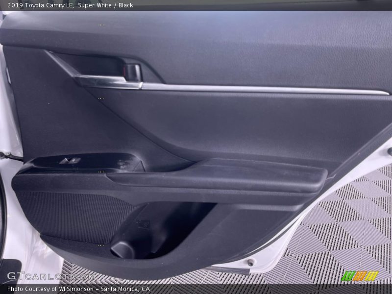 Super White / Black 2019 Toyota Camry LE