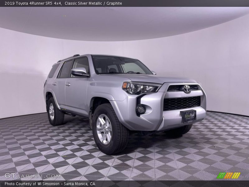 Classic Silver Metallic / Graphite 2019 Toyota 4Runner SR5 4x4