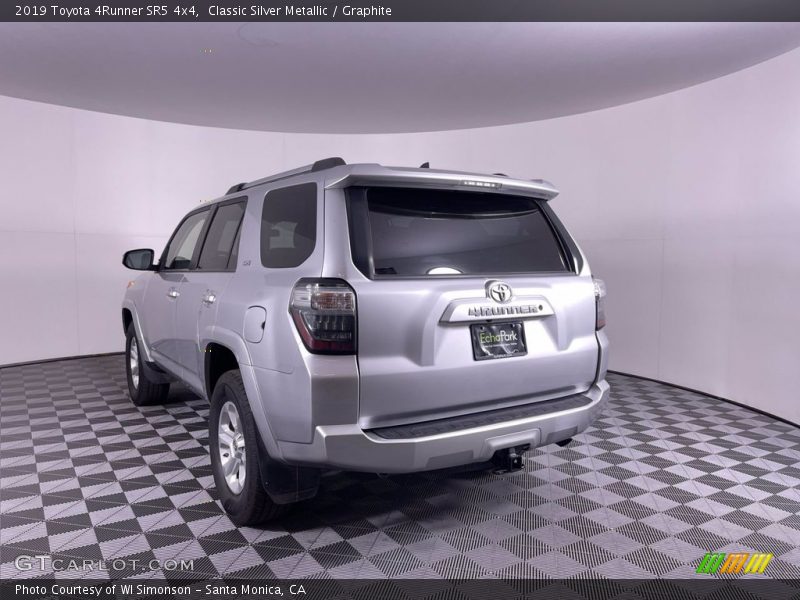 Classic Silver Metallic / Graphite 2019 Toyota 4Runner SR5 4x4