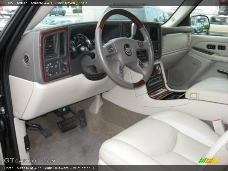 Black Raven / Shale 2005 Cadillac Escalade AWD