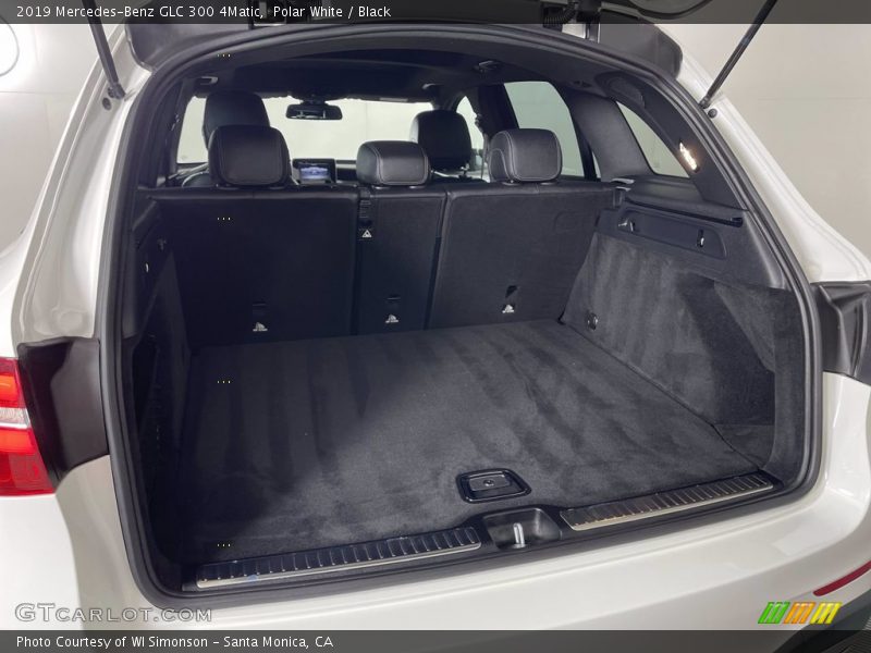 Polar White / Black 2019 Mercedes-Benz GLC 300 4Matic