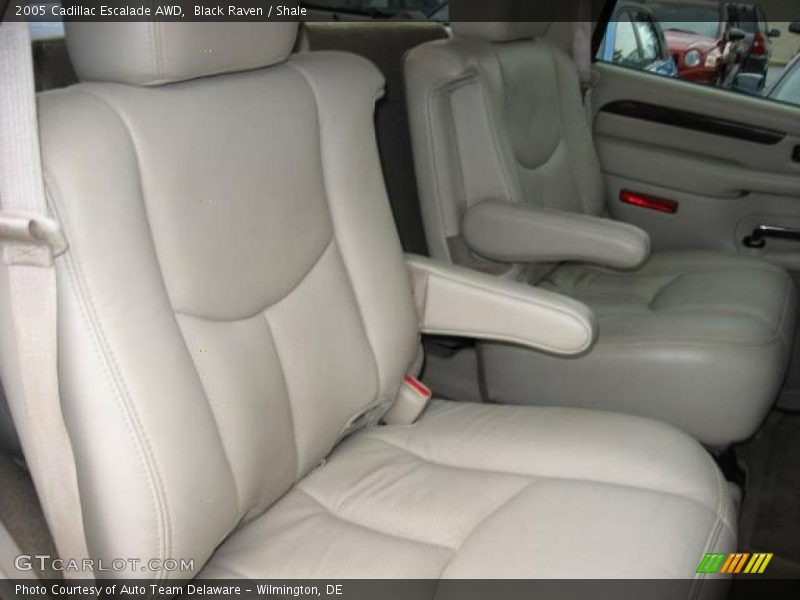Black Raven / Shale 2005 Cadillac Escalade AWD