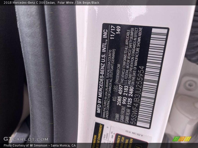 Polar White / Silk Beige/Black 2018 Mercedes-Benz C 300 Sedan
