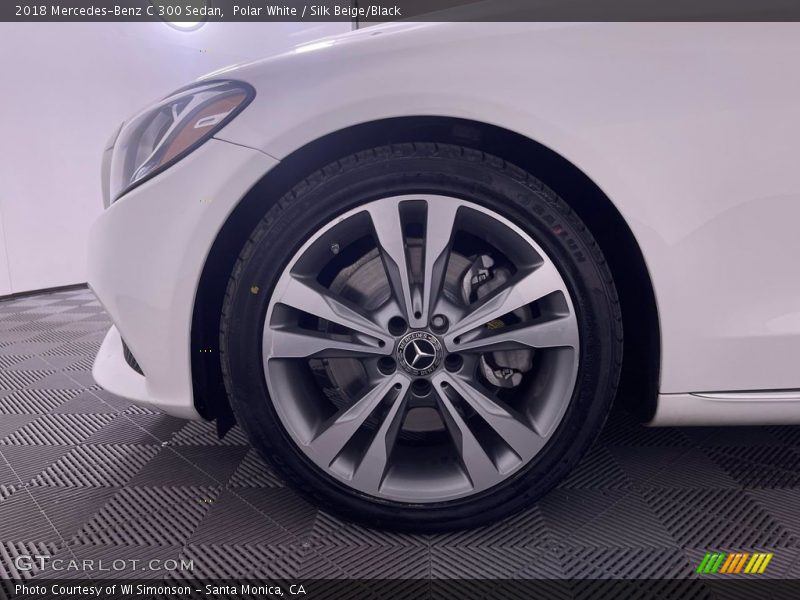 Polar White / Silk Beige/Black 2018 Mercedes-Benz C 300 Sedan