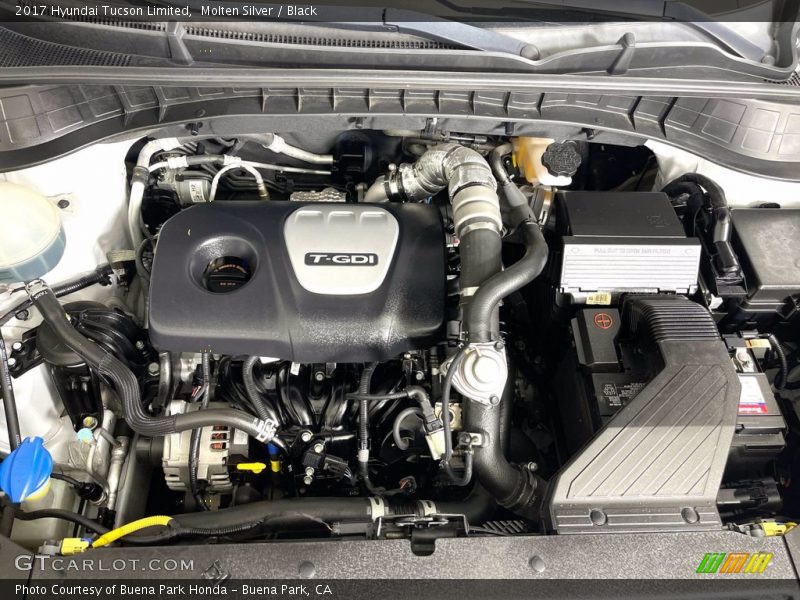 Molten Silver / Black 2017 Hyundai Tucson Limited