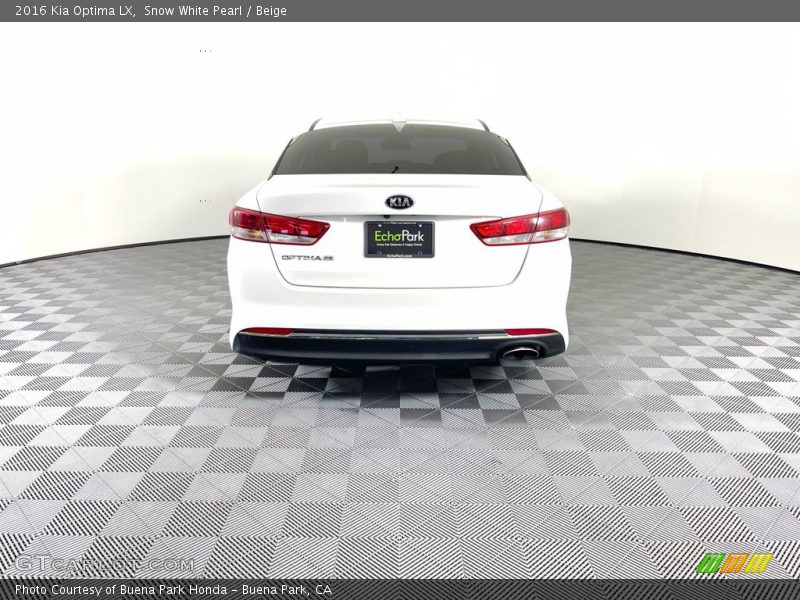 Snow White Pearl / Beige 2016 Kia Optima LX