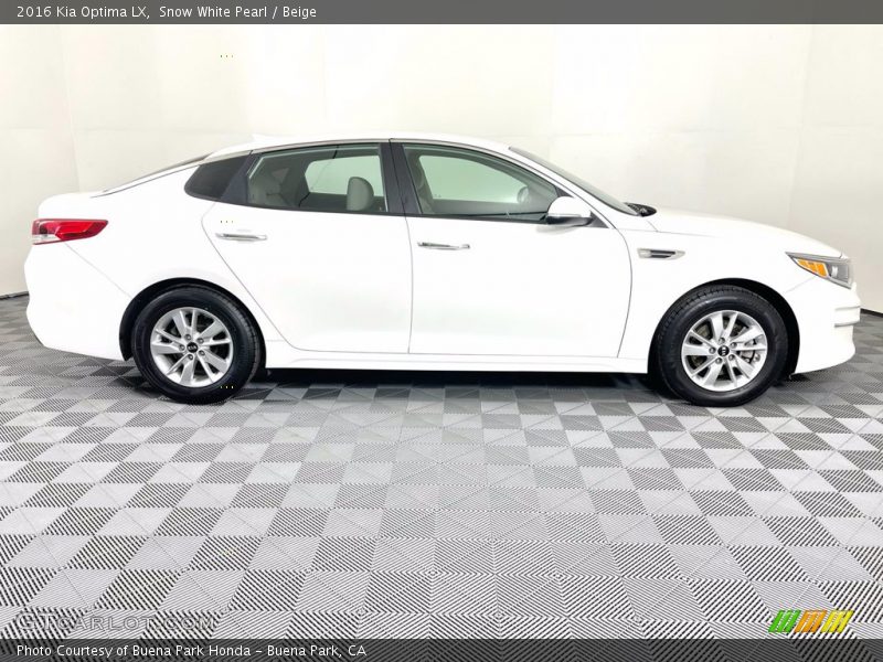  2016 Optima LX Snow White Pearl