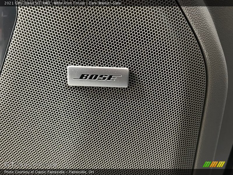White Frost Tricoat / Dark Walnut/­Slate 2021 GMC Yukon SLT 4WD