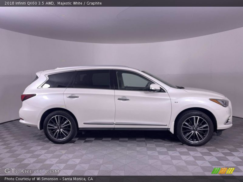 Majestic White / Graphite 2018 Infiniti QX60 3.5 AWD