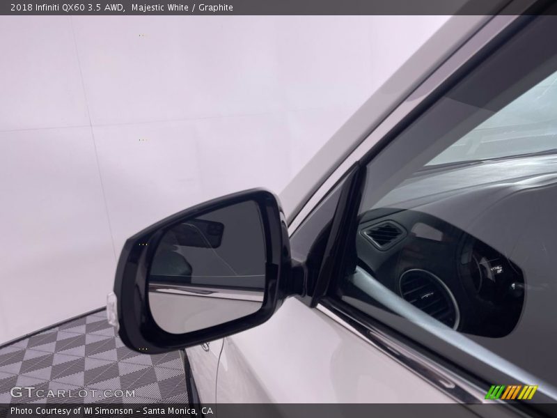 Majestic White / Graphite 2018 Infiniti QX60 3.5 AWD